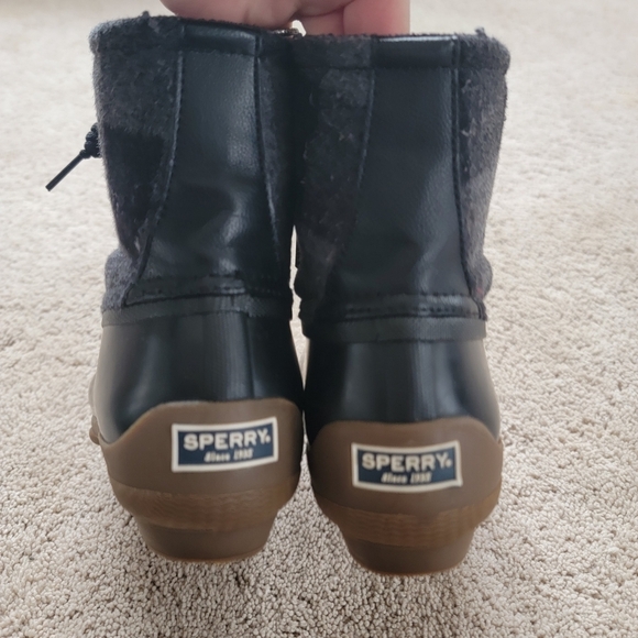Sperry Saltwater Buffalo Check Duck Boot 9.5 - Picture 2 of 6